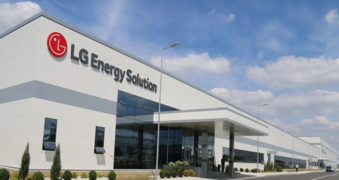 鋰價跌至24個月最低點(diǎn)，電池制造業(yè)受嚴(yán)重影響